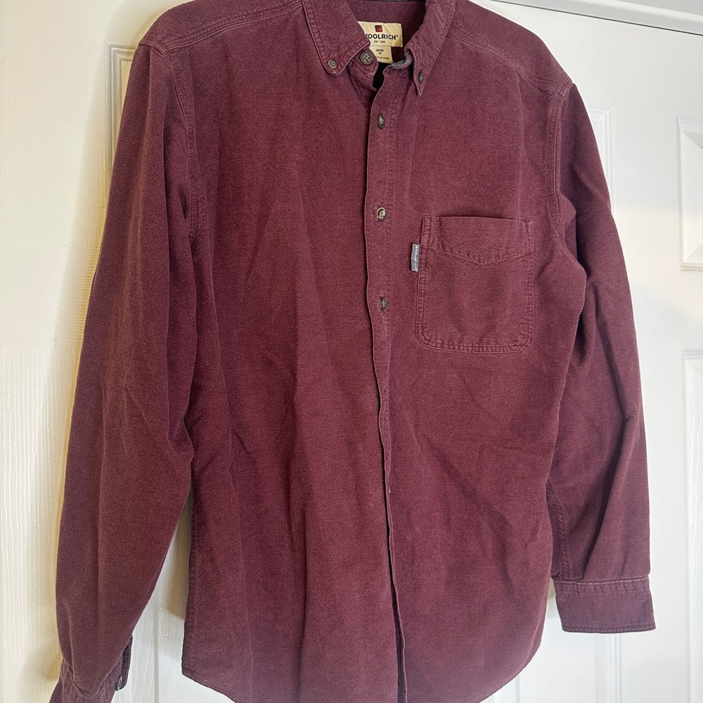 Woolrich Burgundy Faded Button Up Shirt Men’s M Vintage Feel
